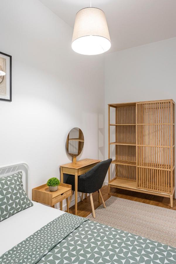 Vertigo One Bedroom Apartment-Free Private Parking Újvidék Kültér fotó