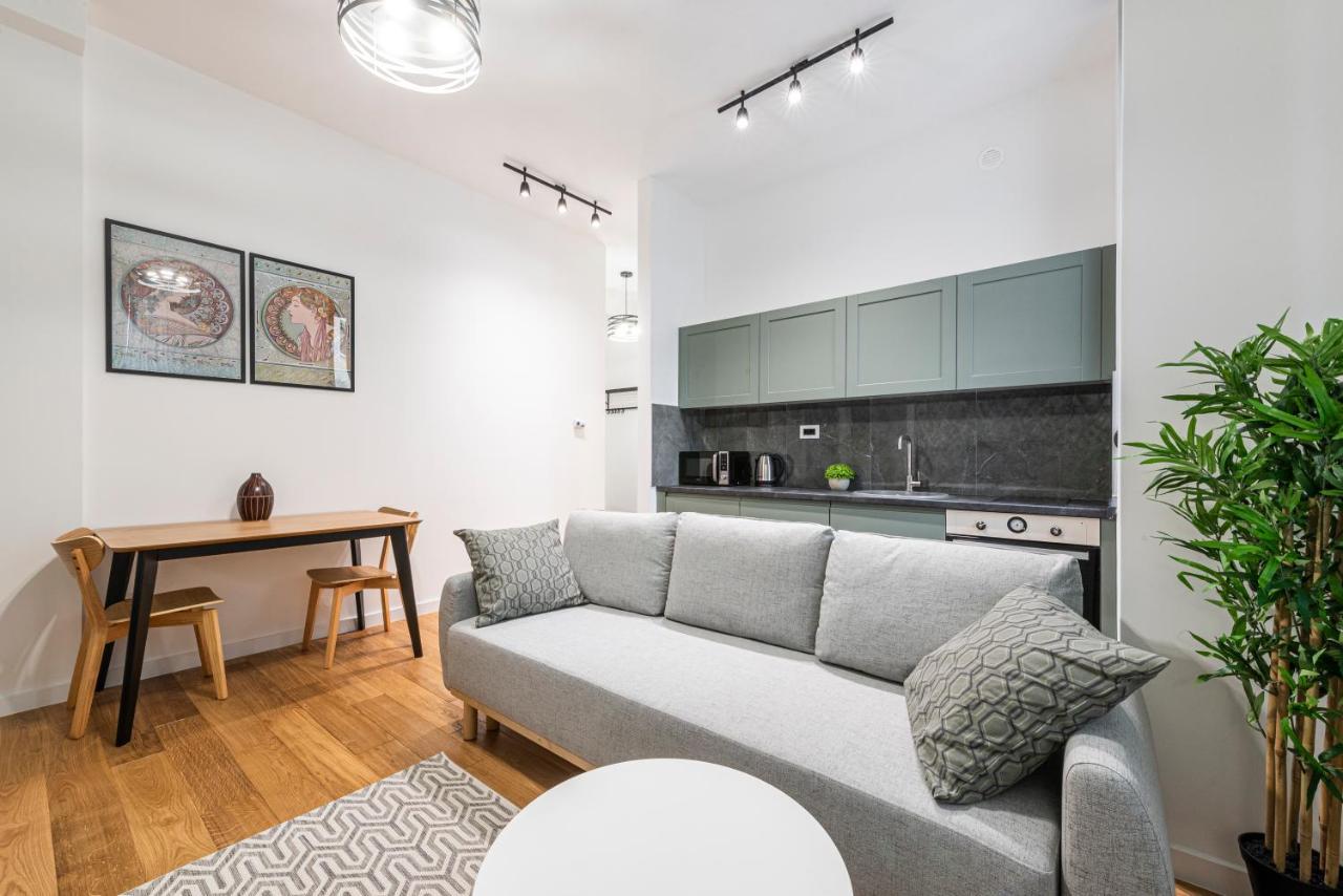 Vertigo One Bedroom Apartment-Free Private Parking Újvidék Kültér fotó